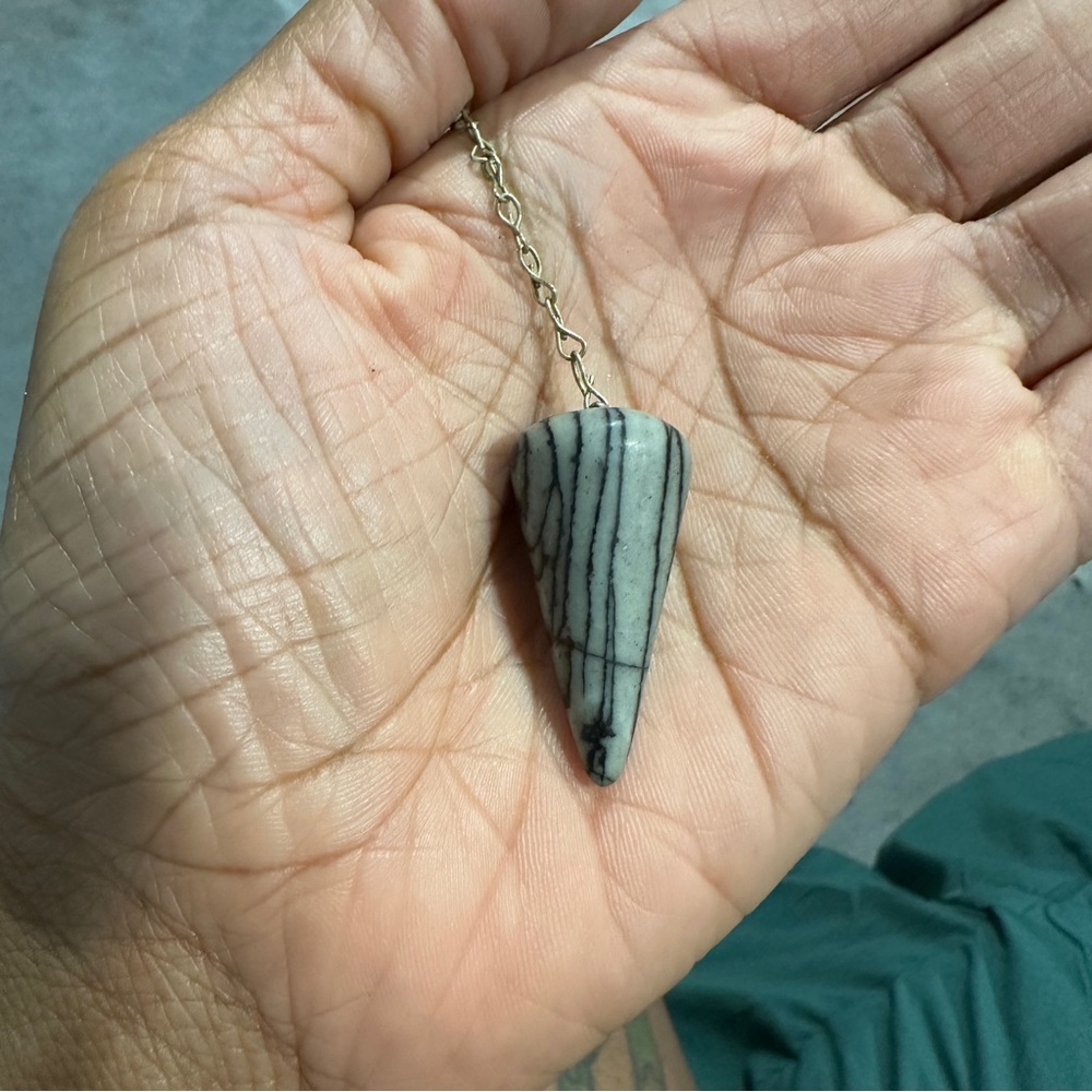 Picasso Jasper pendulum